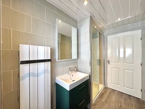 Photo 15- click for photo gallery